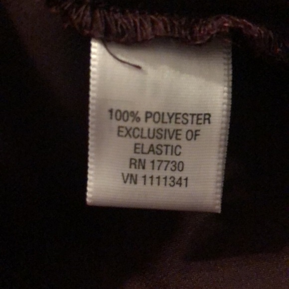 Converse One Star maroon ruffled top size M EUC - Picture 5 of 5